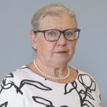 Vanhusneuvoston jäsen Anne Karinen