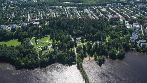 Aerial photograph of the Härmälä campsite and its surroundings. 