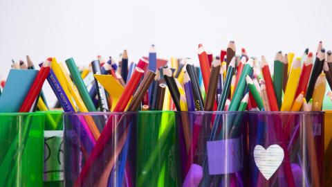 Suuri määrä värikyniä