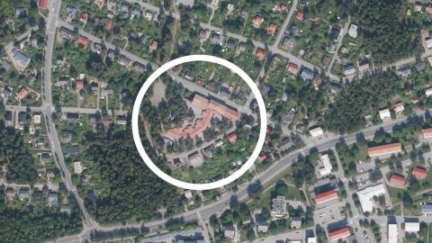 Ilmakuva Raholan koulusta ja lähiseudusta.