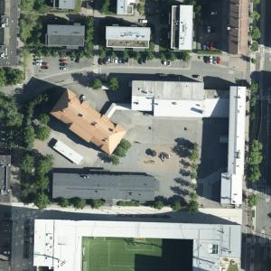 Tammelan koulu kuvattuna ilmasta.