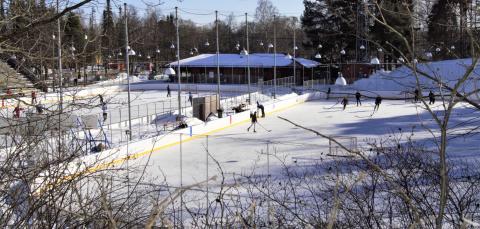 Koulukatu skating venue and artificial ice rink.