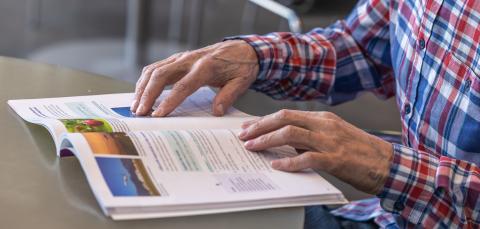 Aikuislukio kirjasta opiskelu