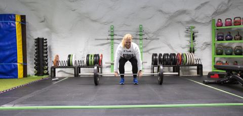 A fitness trainer at Nääshalli's gym.