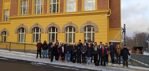 Pyynikin lukion opiskelijoita