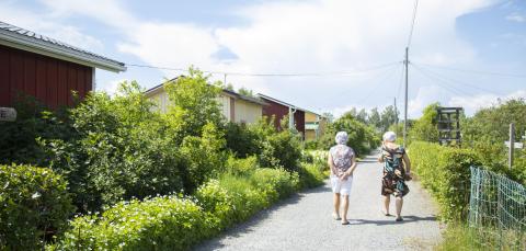 Ikäihmisiä Nekalassa