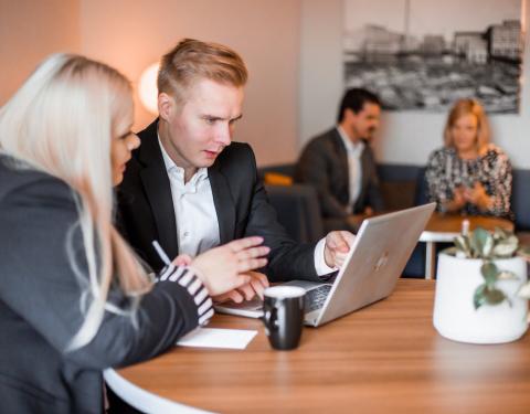 People at the computer