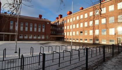 Hatanpään koulun Härmälän koulutalo.