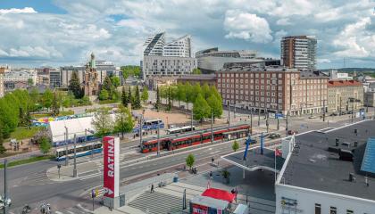 Dronekuvaa Sorin aukiosta.