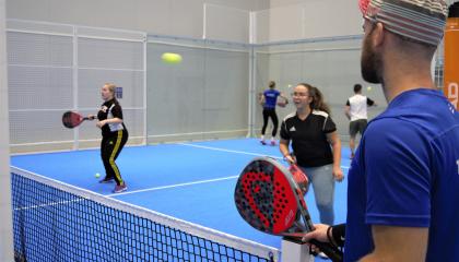 Nuorten padel-treenit