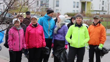 Kuva Koko kaupungin siisteystalkoiden talkooporukasta