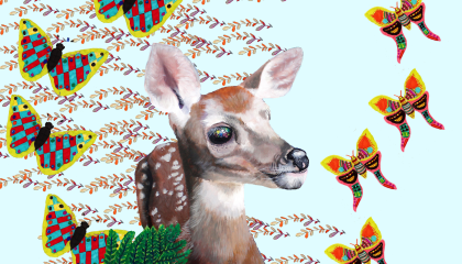 Kuvataidekollaasi, jossa on peura ja perhosia.