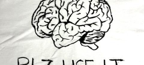 Piirretty kuva aivoista ja teksti Plz use it.