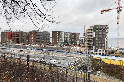 Ranta-Tamperellan rakennustyömaa harmaana päivänä.