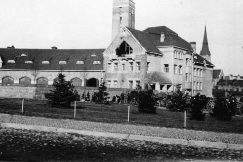 Fire station in 1918.