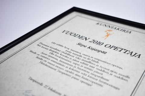 Vuoden opettaja -diplomi.