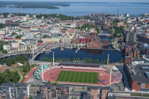 Tampereen stadion ja keskustan kaupunkimaisema