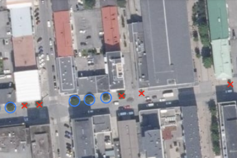 Poistettavat puut karttakuvassa.