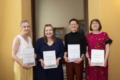 Johanna Hemmilä, Elina Lehtinen, Ykä Lähteenmäki, Ilari Paukku, Kaija Salminen, Suvi Särkilahti and Linda Warto pose for the camera at Town Hall.